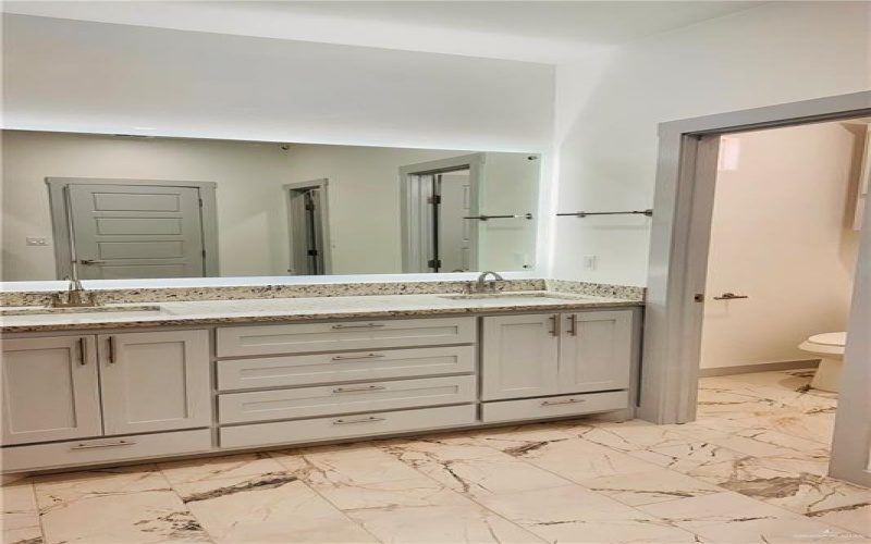 100 Palm Drive, La Joya, TX 78560, 4 Bedrooms Bedrooms, ,2 BathroomsBathrooms,Residential,For Sale,100 Palm Drive,453990