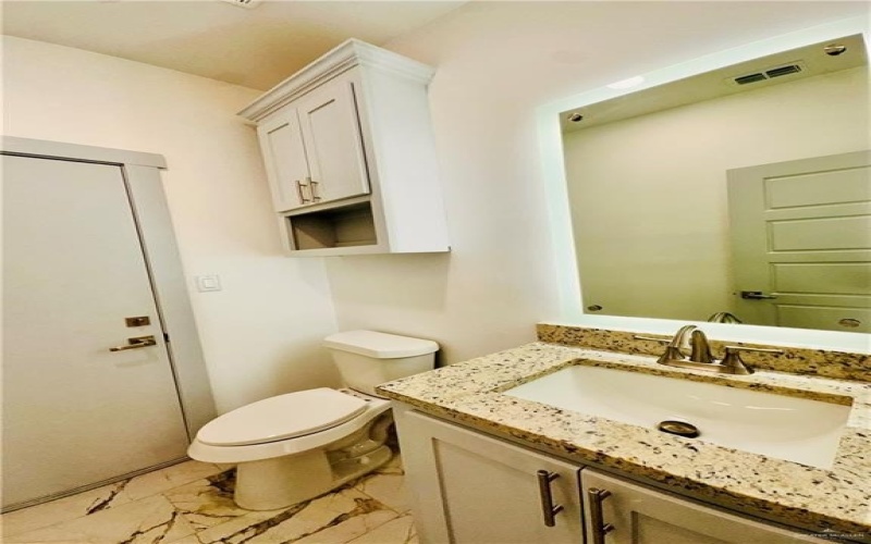 100 Palm Drive, La Joya, TX 78560, 4 Bedrooms Bedrooms, ,2 BathroomsBathrooms,Residential,For Sale,100 Palm Drive,453990