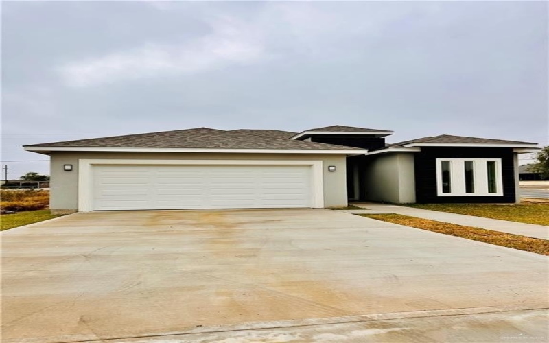 100 Palm Drive, La Joya, TX 78560, 4 Bedrooms Bedrooms, ,2 BathroomsBathrooms,Residential,For Sale,100 Palm Drive,453990