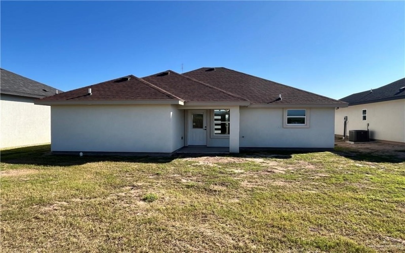 5921 N Playa Del Sol Street, Edinburg, TX 78542, 3 Bedrooms Bedrooms, ,2 BathroomsBathrooms,Residential,For Sale,5921 N Playa Del Sol Street,455890