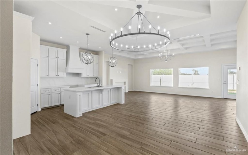 3119 E La Cienega Street, Edinburg, TX 78542, 4 Bedrooms Bedrooms, ,2 BathroomsBathrooms,Residential,For Sale,3119 E La Cienega Street,455936