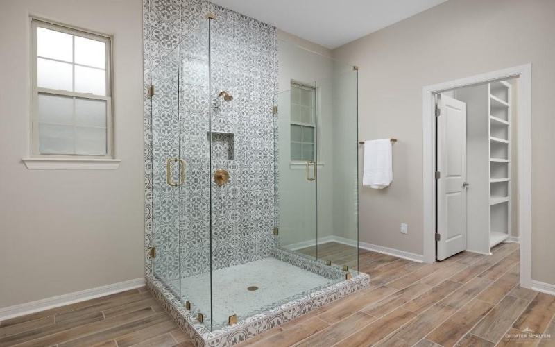 14816 Aqualina Way, McAllen, TX 78504, 5 Bedrooms Bedrooms, ,6 BathroomsBathrooms,Residential,For Sale,14816 Aqualina Way,456055