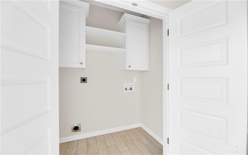 507 Tower Oak Drive, Alamo, TX 78516, 3 Bedrooms Bedrooms, ,2 BathroomsBathrooms,Residential,For Sale,507 Tower Oak Drive,456090