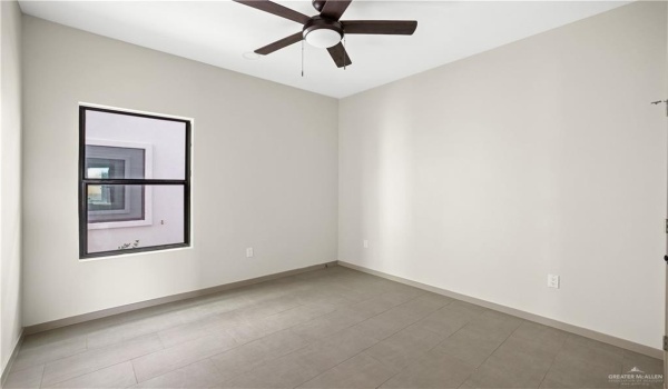 1321 Michigan Street, Alton, TX 78573, ,Residential Multi Family,En Venta,1321 Michigan Street,456103