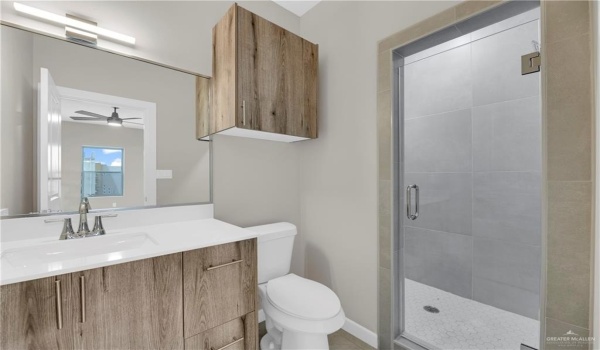 1209 E Camellia Avenue #4, McAllen, TX 78501, 3 Bedrooms Bedrooms, ,2 BathroomsBathrooms,Residential,For Sale,1209 E Camellia Avenue,456282