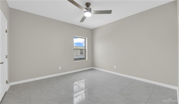 1209 E Camellia Avenue #4, McAllen, TX 78501, 3 Bedrooms Bedrooms, ,2 BathroomsBathrooms,Residential,For Sale,1209 E Camellia Avenue,456282