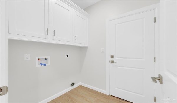 2205 Cardinal Drive, Weslaco, TX 78596, 3 Bedrooms Bedrooms, ,2 BathroomsBathrooms,Residential,For Sale,2205 Cardinal Drive,456359