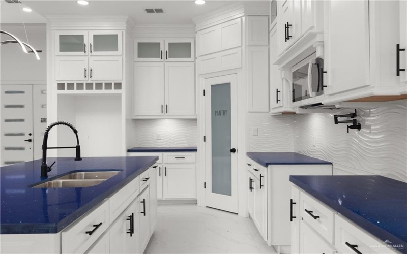 5608 Addison Lane, Weslaco, TX 78599, 4 Habitaciones Habitaciones , ,3 BañosBaños,Residential,En Venta,5608 Addison Lane,456492