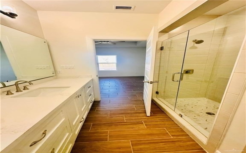 2110 Trinity, Donna, TX 78537, 3 Bedrooms Bedrooms, ,2 BathroomsBathrooms,Residential,For Sale,2110 Trinity,456498
