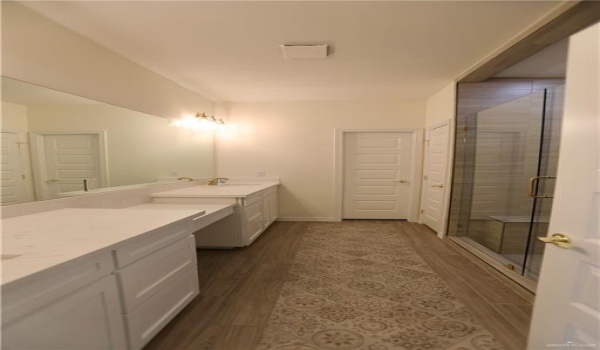 2328 N Peking Street, McAllen, TX 78501, 3 Bedrooms Bedrooms, ,2 BathroomsBathrooms,Residential,For Sale,2328 N Peking Street,456827