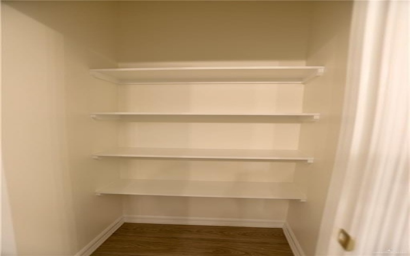 2328 N Peking Street, McAllen, TX 78501, 3 Bedrooms Bedrooms, ,2 BathroomsBathrooms,Residential,For Sale,2328 N Peking Street,456827
