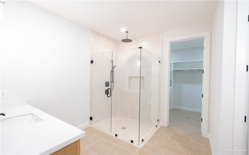 1808 Diplomat Drive, Edinburg, TX 78542, 3 Bedrooms Bedrooms, ,2 BathroomsBathrooms,Residential,For Sale,1808 Diplomat Drive,456896