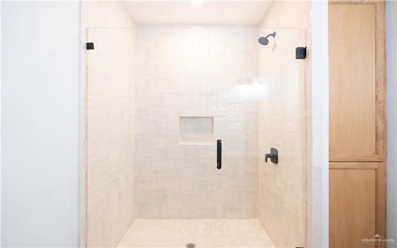 1808 Diplomat Drive, Edinburg, TX 78542, 3 Bedrooms Bedrooms, ,2 BathroomsBathrooms,Residential,For Sale,1808 Diplomat Drive,456896