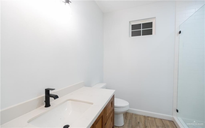 1816 Diplomat Drive, Edinburg, TX 78542, 3 Bedrooms Bedrooms, ,2 BathroomsBathrooms,Residential,For Sale,1816 Diplomat Drive,456905