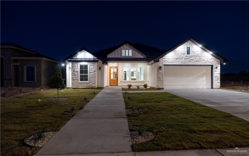 1816 Diplomat Drive, Edinburg, TX 78542, 3 Bedrooms Bedrooms, ,2 BathroomsBathrooms,Residential,For Sale,1816 Diplomat Drive,456905