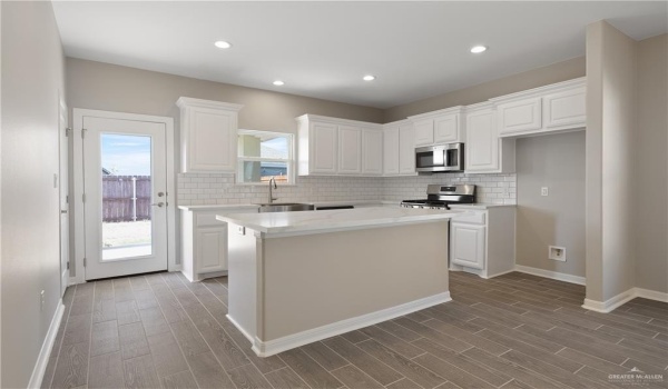 710 S Templo Dorado, Mission, TX 78572, 3 Bedrooms Bedrooms, ,2 BathroomsBathrooms,Residential,For Sale,710 S Templo Dorado,457514