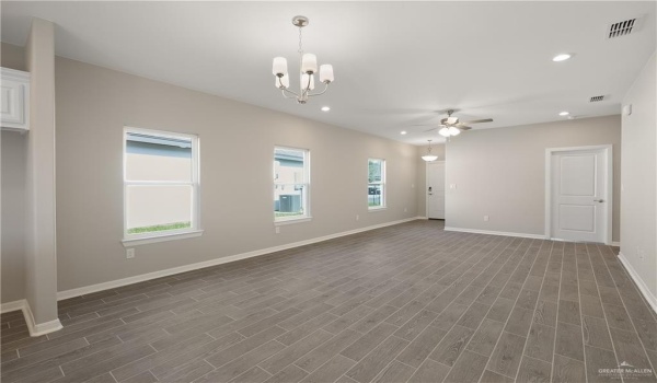 710 S Templo Dorado, Mission, TX 78572, 3 Bedrooms Bedrooms, ,2 BathroomsBathrooms,Residential,For Sale,710 S Templo Dorado,457514