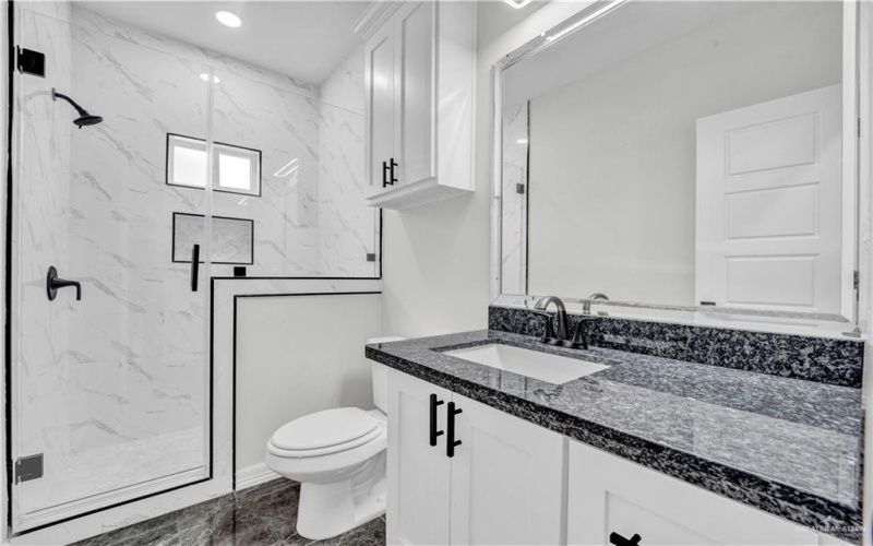 2812 E Pecos Road, Edinburg, TX 78539, 3 Bedrooms Bedrooms, ,2 BathroomsBathrooms,Residential,For Sale,2812 E Pecos Road,457639