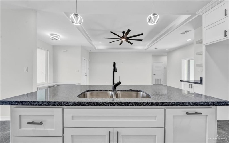 2812 E Pecos Road, Edinburg, TX 78539, 3 Bedrooms Bedrooms, ,2 BathroomsBathrooms,Residential,For Sale,2812 E Pecos Road,457639