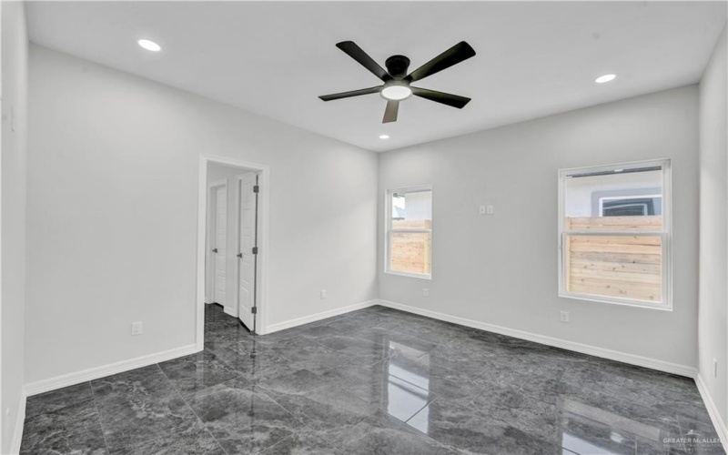 2812 E Pecos Road, Edinburg, TX 78539, 3 Bedrooms Bedrooms, ,2 BathroomsBathrooms,Residential,For Sale,2812 E Pecos Road,457639
