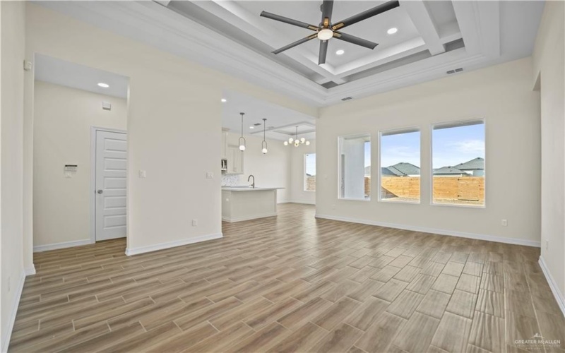 3305 E Marbury Street, Edinburg, TX 78542, 3 Bedrooms Bedrooms, ,2 BathroomsBathrooms,Residential,For Sale,3305 E Marbury Street,458027