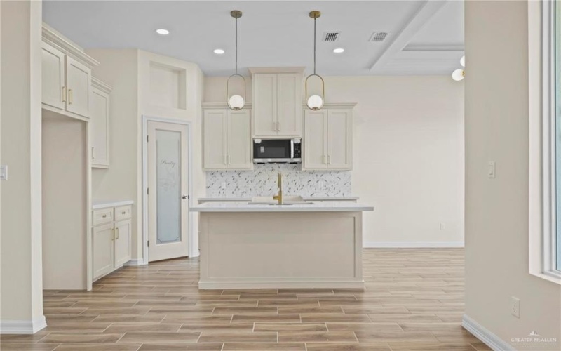 3305 E Marbury Street, Edinburg, TX 78542, 3 Bedrooms Bedrooms, ,2 BathroomsBathrooms,Residential,For Sale,3305 E Marbury Street,458027
