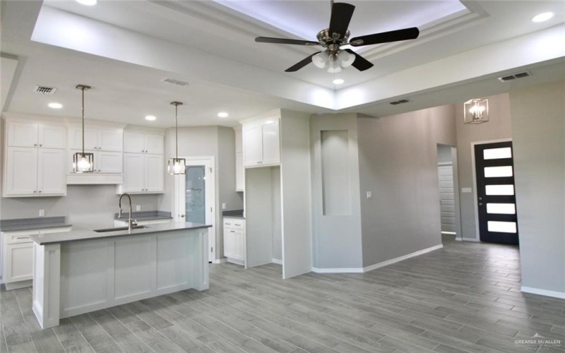 2314 Cuesta Del Sol Street, Edinburg, TX 78542, 3 Bedrooms Bedrooms, ,2 BathroomsBathrooms,Residential,For Sale,2314 Cuesta Del Sol Street,458597