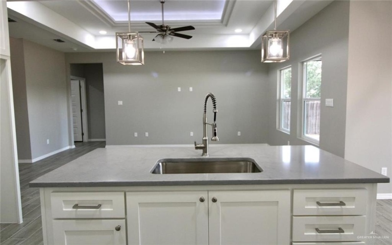 2314 Cuesta Del Sol Street, Edinburg, TX 78542, 3 Bedrooms Bedrooms, ,2 BathroomsBathrooms,Residential,For Sale,2314 Cuesta Del Sol Street,458597