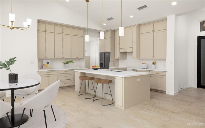 2712 E Burberry Drive, Edinburg, TX 78542, 4 Habitaciones Habitaciones , ,3 BañosBaños,Residential,En Venta,2712 E Burberry Drive,458651