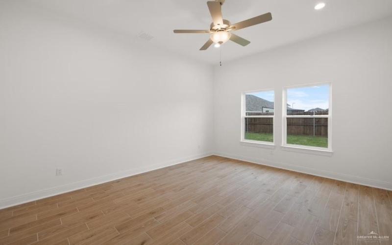 14205 Chalk Ridge Drive, McAllen, TX 78504, 3 Bedrooms Bedrooms, ,2 BathroomsBathrooms,Residential,For Sale,14205 Chalk Ridge Drive,458682