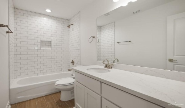 14205 Chalk Ridge Drive, McAllen, TX 78504, 3 Bedrooms Bedrooms, ,2 BathroomsBathrooms,Residential,For Sale,14205 Chalk Ridge Drive,458682
