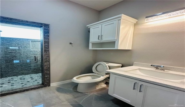 4804 N 27th Street, McAllen, TX 78504, 3 Bedrooms Bedrooms, ,2 BathroomsBathrooms,Residential,For Sale,4804 N 27th Street,458860