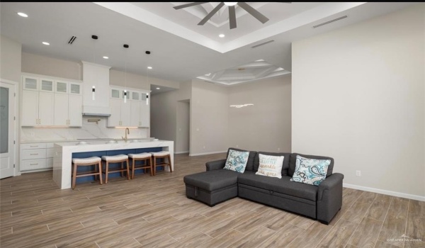 701 Grayson Avenue, McAllen, TX 78504, 4 Bedrooms Bedrooms, ,2 BathroomsBathrooms,Residential,For Sale,701 Grayson Avenue,458896
