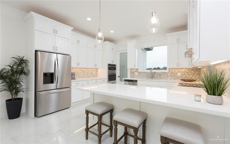 5703 N 44th Lane, McAllen, TX 78504, 3 Habitaciones Habitaciones , ,3 BañosBaños,Residential,En Venta,5703 N 44th Lane,458918