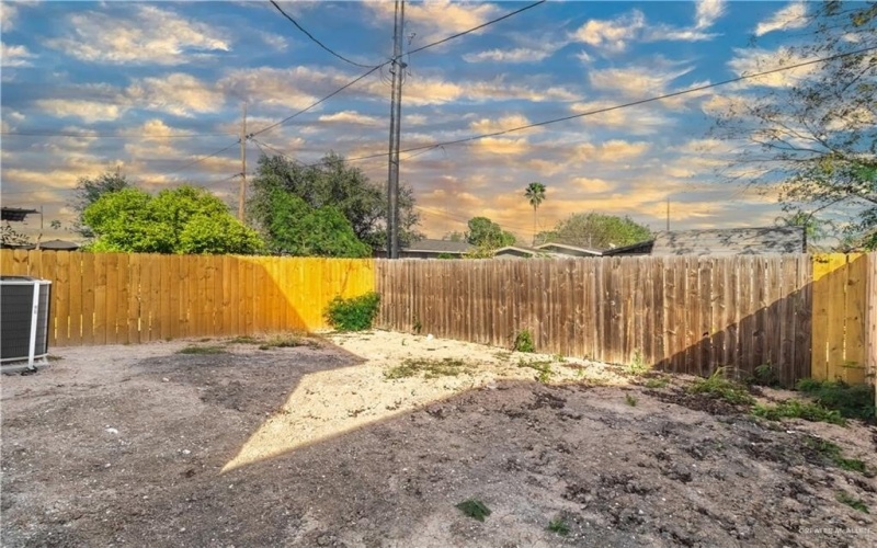 710 N Illinois Avenue, Weslaco, TX 78596, 3 Bedrooms Bedrooms, ,2 BathroomsBathrooms,Residential,For Sale,710 N Illinois Avenue,458930