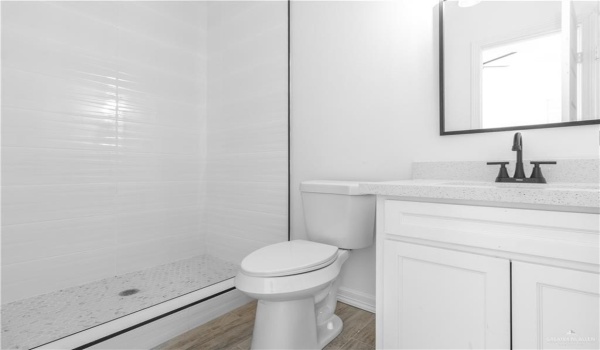 710 N Illinois Avenue, Weslaco, TX 78596, 3 Bedrooms Bedrooms, ,2 BathroomsBathrooms,Residential,For Sale,710 N Illinois Avenue,458930