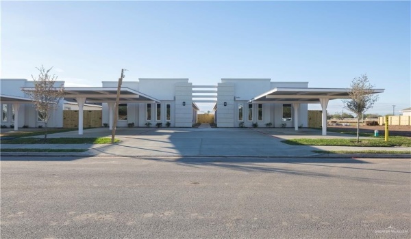 3121 Briggs Street #1, Weslaco, TX 78596, 2 Bedrooms Bedrooms, ,2 BathroomsBathrooms,Residential Lease,For Rent,3121 Briggs Street,459076