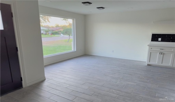 604 W 11th Street, Weslaco, TX 78596, 3 Bedrooms Bedrooms, ,2 BathroomsBathrooms,Residential,For Sale,604 W 11th Street,459174