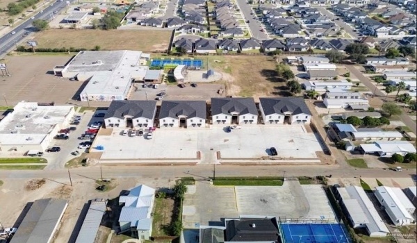 716 Unit #10 Ragland Road, Mission, TX 78572, 3 Bedrooms Bedrooms, ,2 BathroomsBathrooms,Residential Lease,For Rent,716 Unit #10 Ragland Road,459396