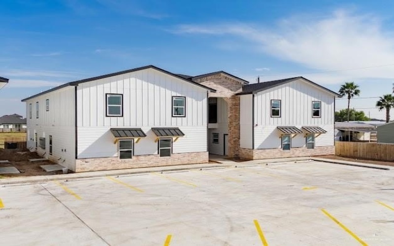 720 Unit #10 Ragland Road, Mission, TX 78572, 3 Bedrooms Bedrooms, ,2 BathroomsBathrooms,Residential Lease,For Rent,720 Unit #10 Ragland Road,459466