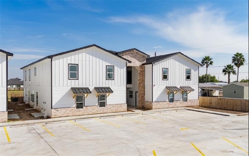720 Unit #10 Ragland Road, Mission, TX 78572, 3 Bedrooms Bedrooms, ,2 BathroomsBathrooms,Residential Lease,For Rent,720 Unit #10 Ragland Road,459466