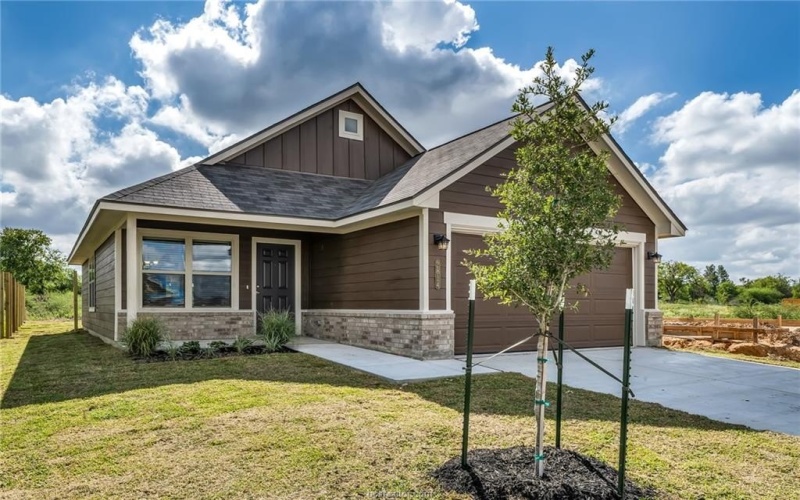 1204 Highgarden Drive, Navasota, TX 77868, 3 Bedrooms Bedrooms, ,2 BathroomsBathrooms,Residential,For Sale,1204 Highgarden Drive,25001626