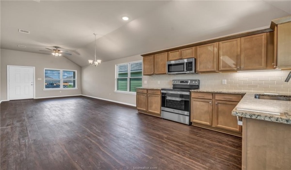 1204 Highgarden Drive, Navasota, TX 77868, 3 Bedrooms Bedrooms, ,2 BathroomsBathrooms,Residential,For Sale,1204 Highgarden Drive,25001626