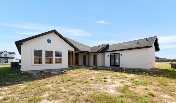 4913 N 28th Street, McAllen, TX 78504, 4 Bedrooms Bedrooms, ,5 BathroomsBathrooms,Residential,For Sale,4913 N 28th Street,459497