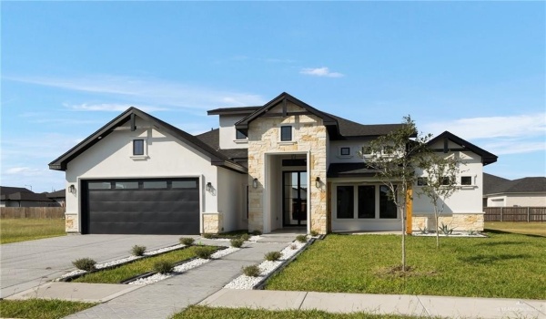 4913 N 28th Street, McAllen, TX 78504, 4 Bedrooms Bedrooms, ,5 BathroomsBathrooms,Residential,For Sale,4913 N 28th Street,459497