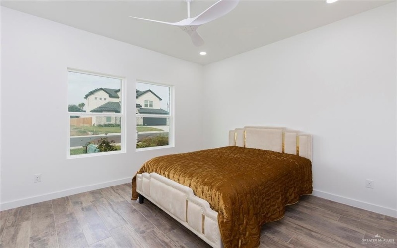 5802 N 45th Lane, McAllen, TX 78504, 3 Habitaciones Habitaciones , ,3 BañosBaños,Residential,En Venta,5802 N 45th Lane,459601