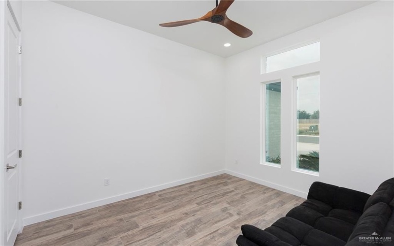 5802 N 45th Lane, McAllen, TX 78504, 3 Habitaciones Habitaciones , ,3 BañosBaños,Residential,En Venta,5802 N 45th Lane,459601