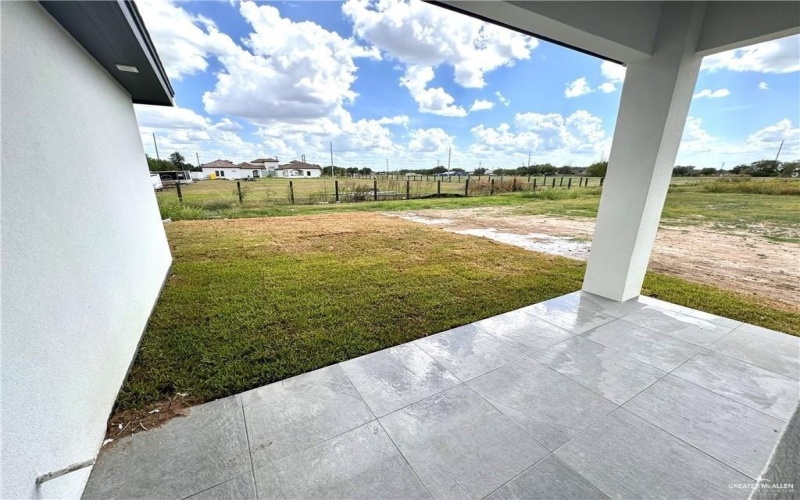 2724 E Conroe Road, Edinburg, TX 78542, 3 Bedrooms Bedrooms, ,2 BathroomsBathrooms,Residential,For Sale,2724 E Conroe Road,459658