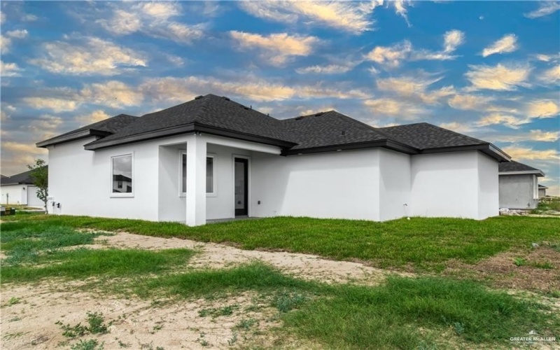 2724 E Conroe Road, Edinburg, TX 78542, 3 Bedrooms Bedrooms, ,2 BathroomsBathrooms,Residential,For Sale,2724 E Conroe Road,459658