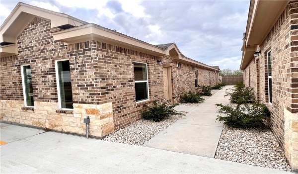 1800 Columbia Street, Weslaco, TX 78596, ,Residential Multi Family,En Venta,1800 Columbia Street,459664